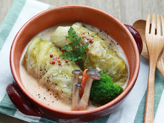 ロールキャベツ 九州麦味噌鍋の素 レシピ ヤマエ食品工業株式会社