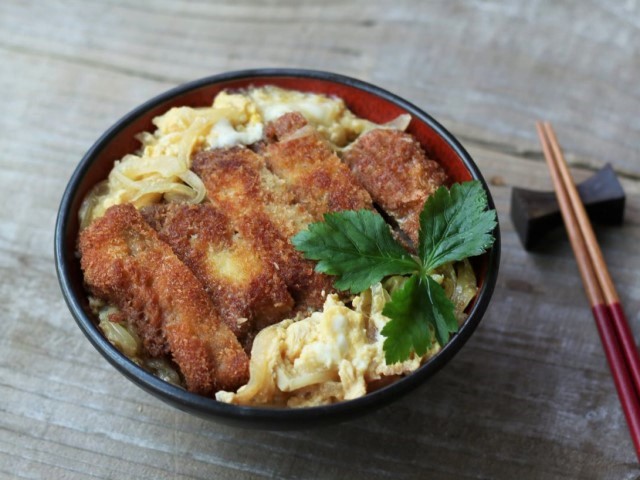 かつ丼 高千穂峡つゆ レシピ ヤマエ食品工業株式会社